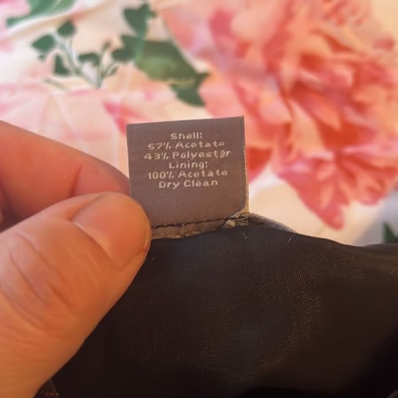 Red black floral rose mermaid Ann Taylor Petites skirt 12 - Picture 7 of 7